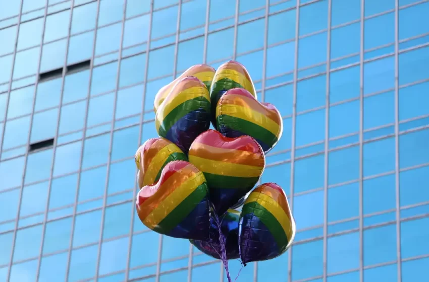 Mais de 60% dos projetos sobre pessoas trans em assembleias visam ampliar direitos
