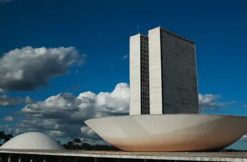  Comércio e serviços discutem projeto que muda cálculo e aplicação de multas