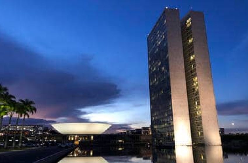  LDO, CPMI do INSS, anistia e PL da bagagem de mão movimentam a pauta no Legislativo